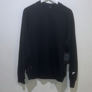 New Fabletics Year ROUND FRENCH
TERRY CREW in Black Size Small